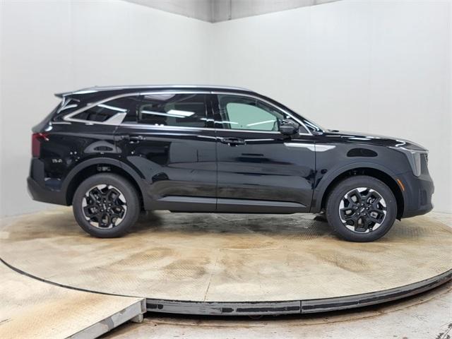 new 2025 Kia Sorento car, priced at $34,518