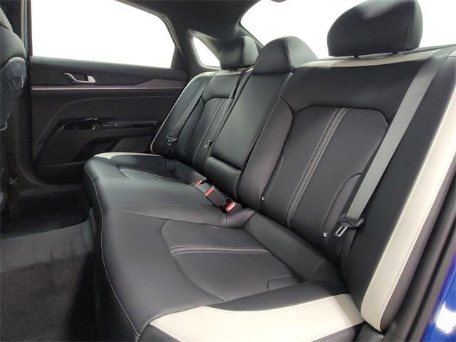 new 2025 Kia K5 car, priced at $30,107