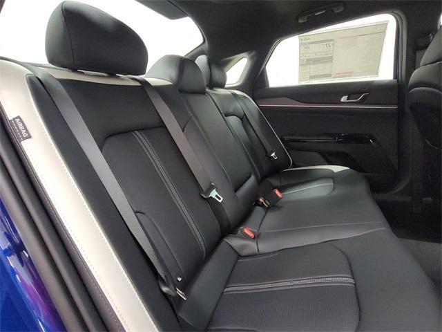 new 2025 Kia K5 car, priced at $30,107