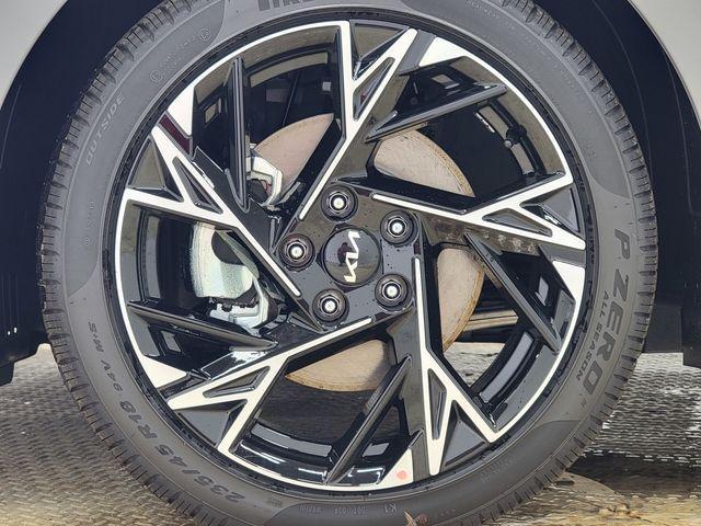 new 2026 Kia K5 car, priced at $28,141