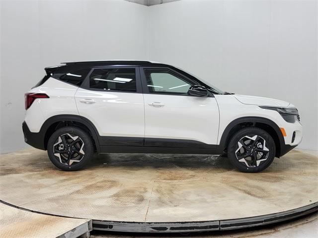 new 2026 Kia Seltos car, priced at $27,407