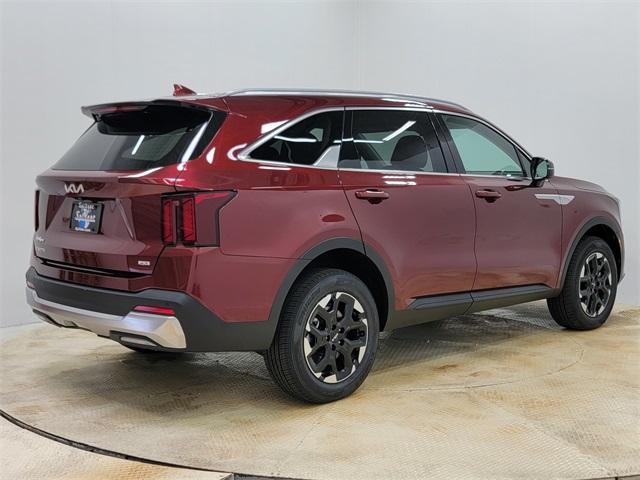 new 2025 Kia Sorento car, priced at $35,636