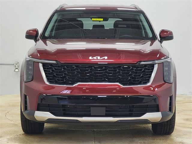 new 2025 Kia Sorento car, priced at $35,636