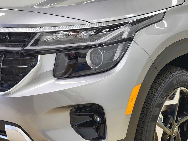 new 2026 Kia Seltos car, priced at $28,468