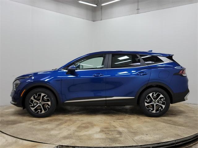 new 2025 Kia Sportage car, priced at $28,552