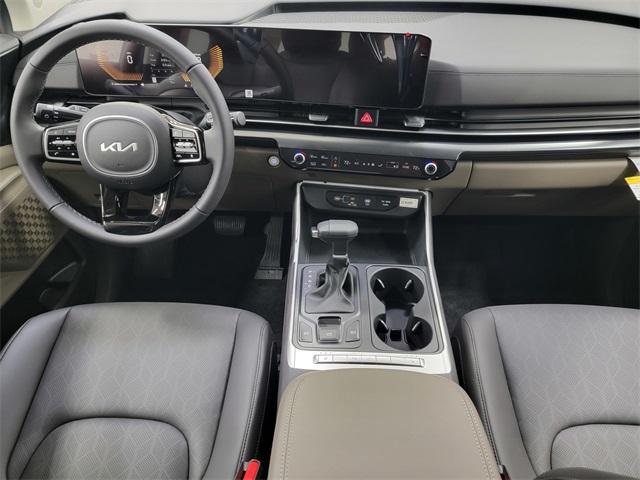 new 2026 Kia Carnival car, priced at $39,270