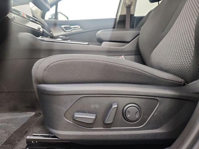 new 2026 Kia Sportage Hybrid car, priced at $32,208