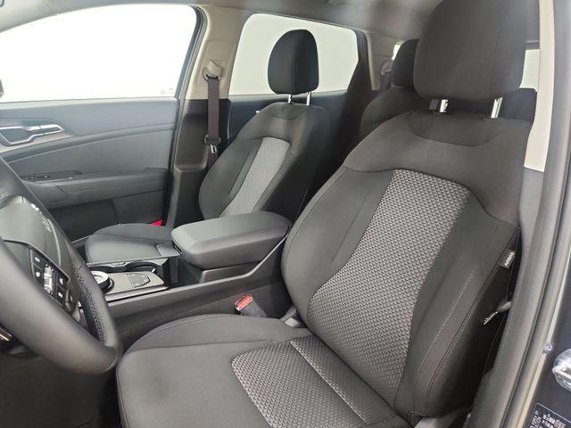 new 2026 Kia Sportage Hybrid car, priced at $32,208