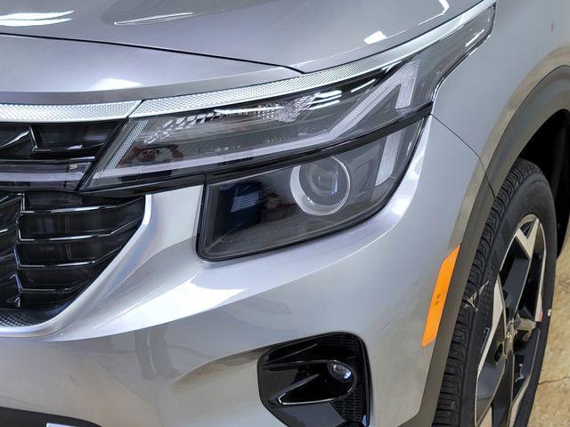 new 2026 Kia Seltos car, priced at $27,028