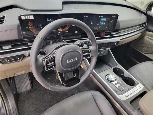 new 2026 Kia Carnival Hybrid car, priced at $40,409