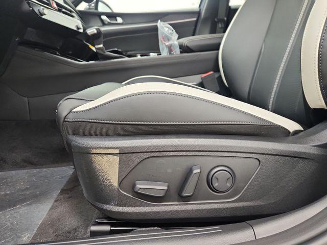 new 2026 Kia K5 car, priced at $29,706