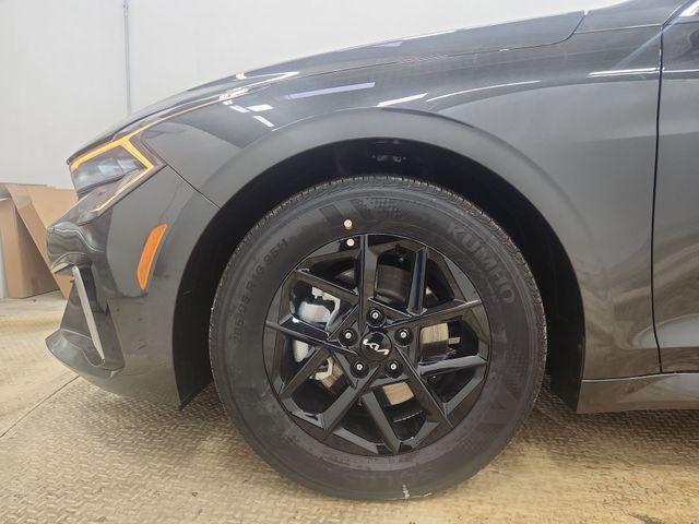 new 2026 Kia K5 car, priced at $26,422