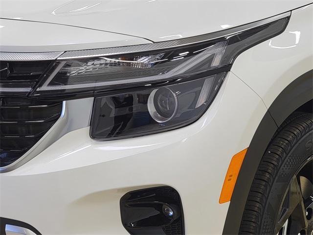 new 2026 Kia Seltos car, priced at $29,615
