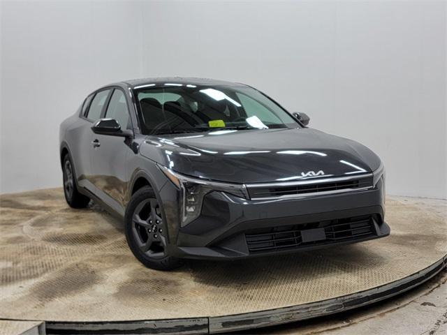 new 2025 Kia K4 car, priced at $22,182