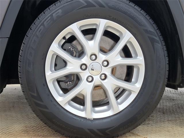 used 2017 Jeep Cherokee car, priced at $9,500