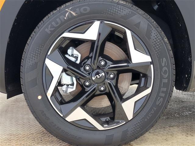 new 2026 Kia Seltos car, priced at $28,900