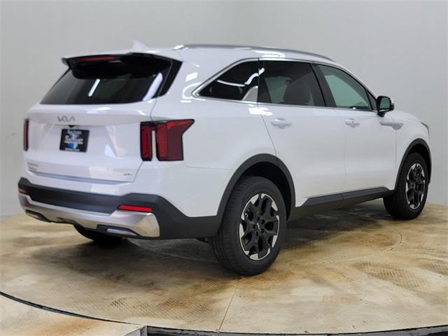 new 2025 Kia Sorento car, priced at $34,993