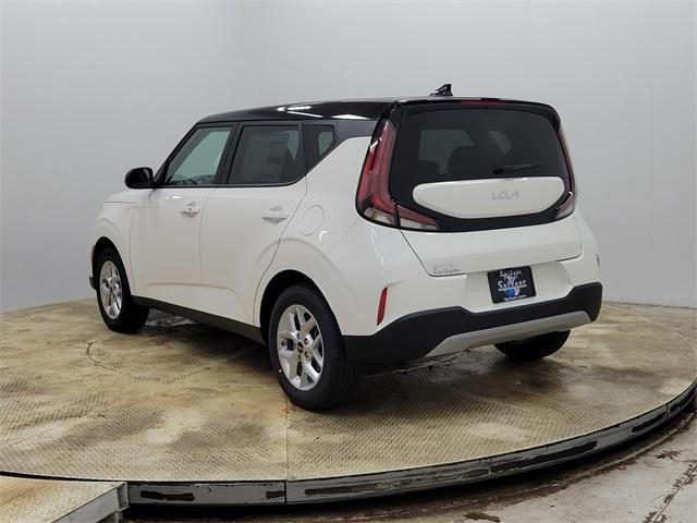 new 2025 Kia Soul car, priced at $24,093