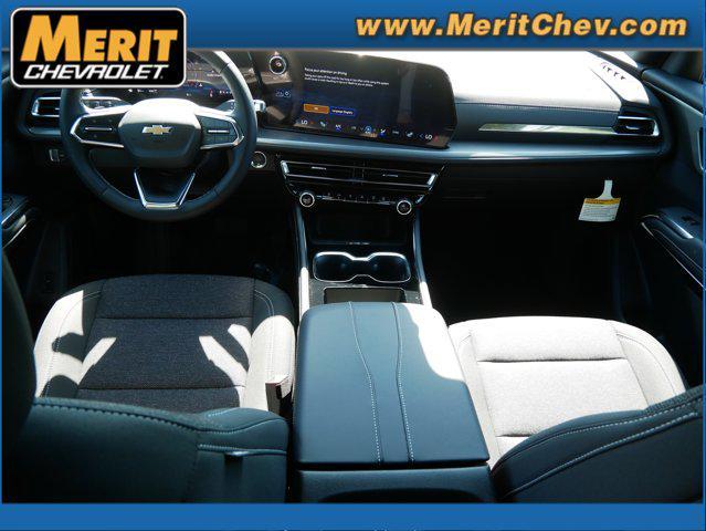 new 2025 Chevrolet Traverse car, priced at $43,195