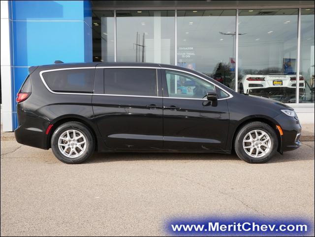 used 2023 Chrysler Pacifica car, priced at $25,995