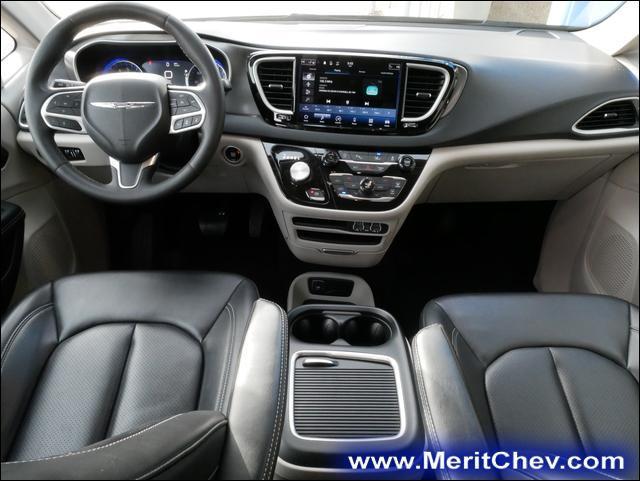 used 2023 Chrysler Pacifica car, priced at $25,995