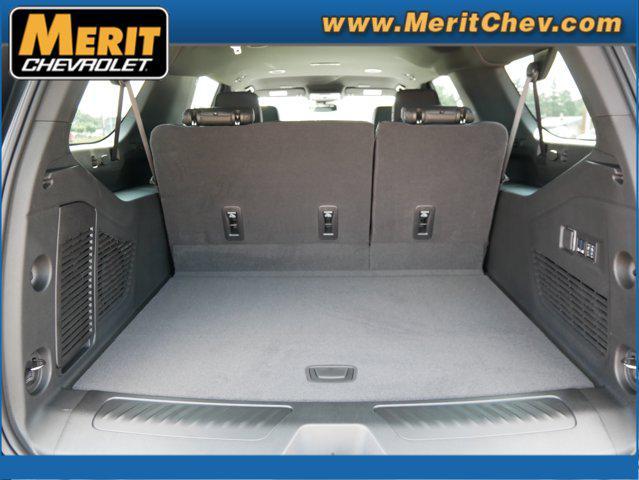 new 2025 Chevrolet Suburban car, priced at $70,600