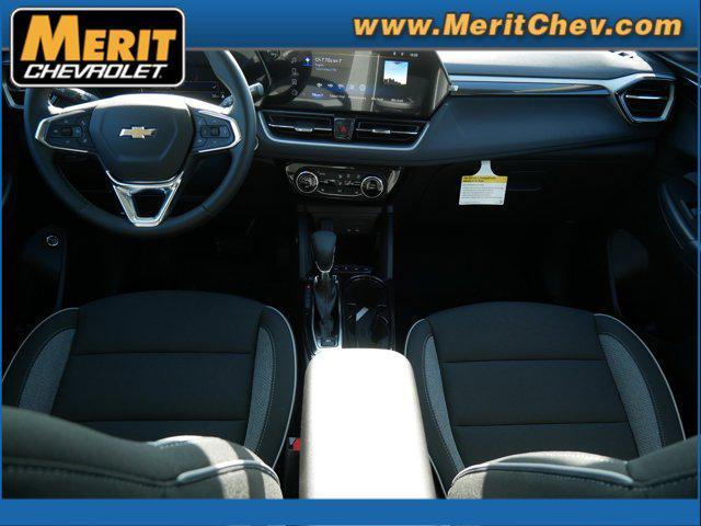 new 2025 Chevrolet TrailBlazer car, priced at $29,325