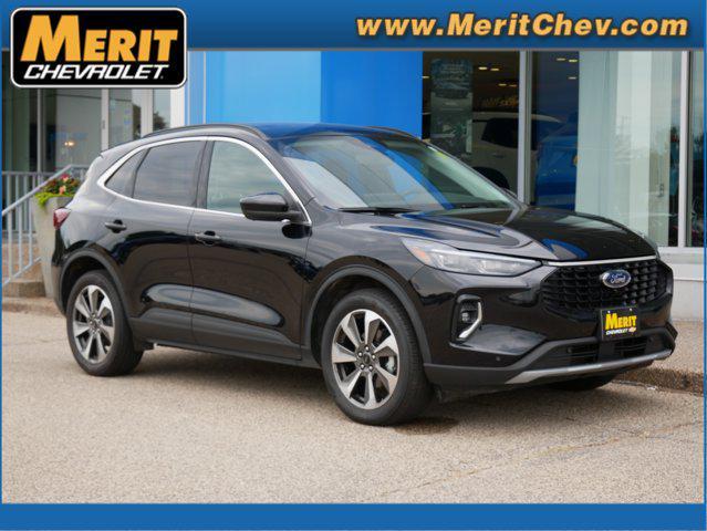 used 2023 Ford Escape car, priced at $27,995