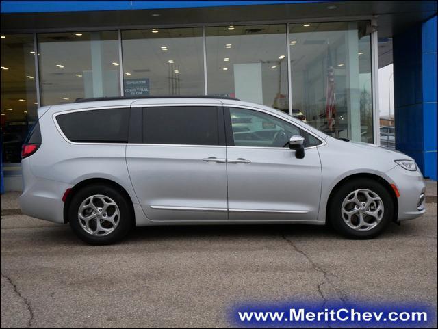 used 2023 Chrysler Pacifica car, priced at $32,995