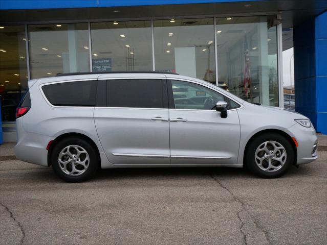 used 2023 Chrysler Pacifica car, priced at $29,995