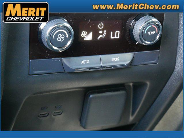 new 2025 Chevrolet Traverse car, priced at $43,195