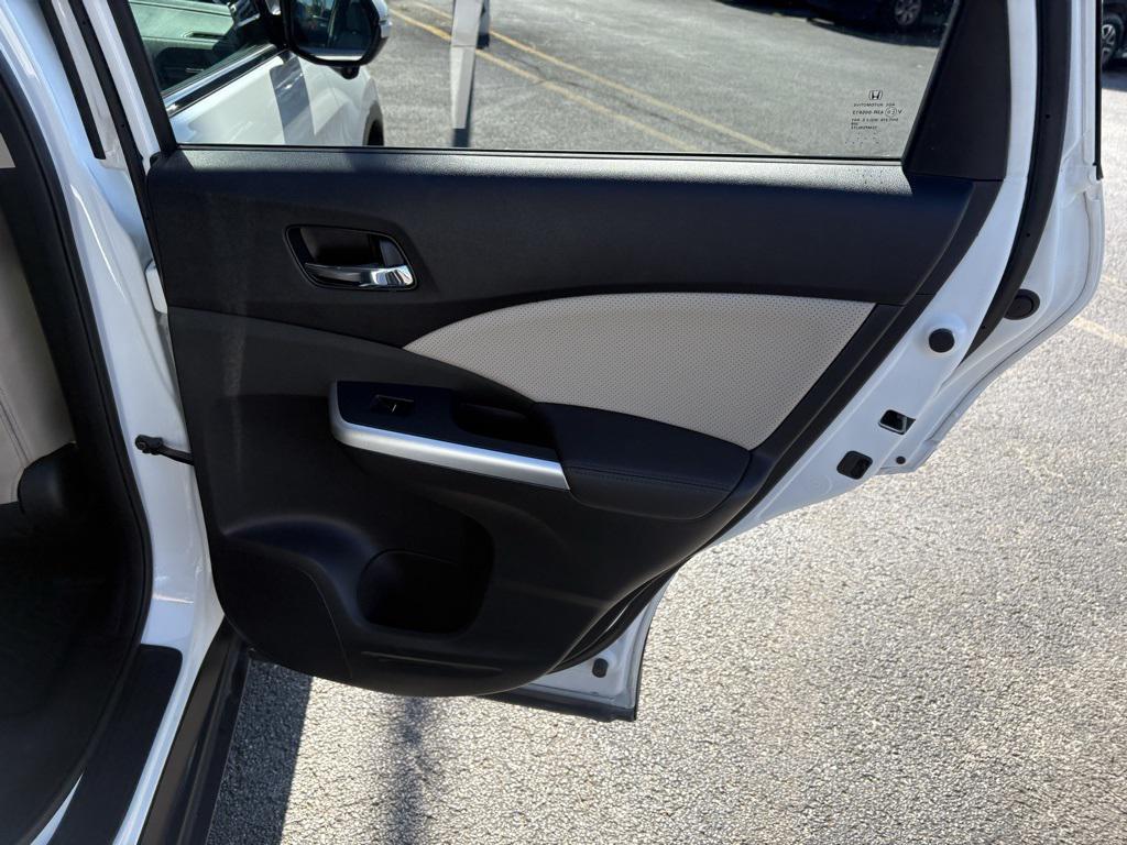 used 2015 Honda CR-V car, priced at $14,000