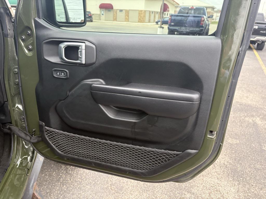 used 2021 Jeep Wrangler Unlimited car, priced at $33,000