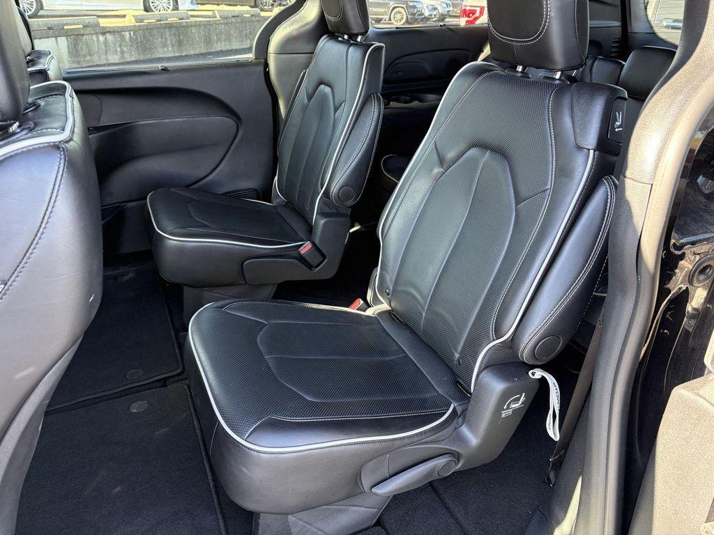 used 2025 Chrysler Pacifica car, priced at $41,000