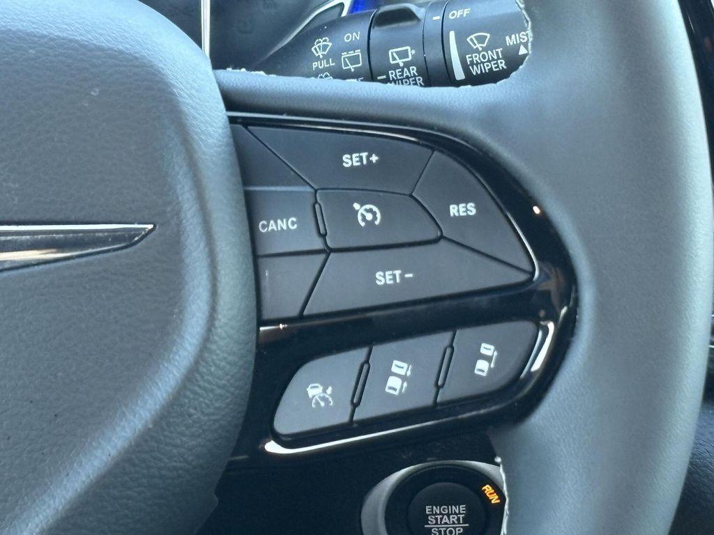 used 2025 Chrysler Pacifica car, priced at $41,000