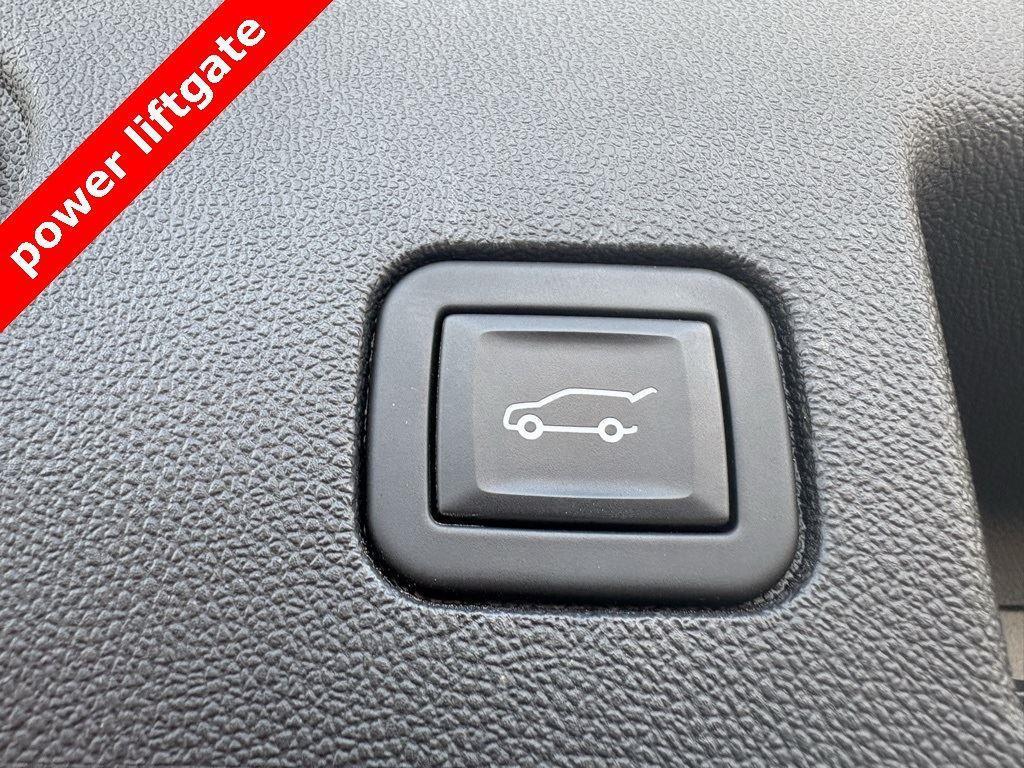 used 2024 Chevrolet Equinox car, priced at $21,950