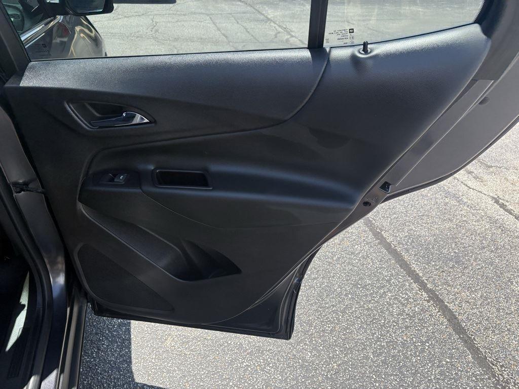 used 2022 Chevrolet Equinox car, priced at $19,000