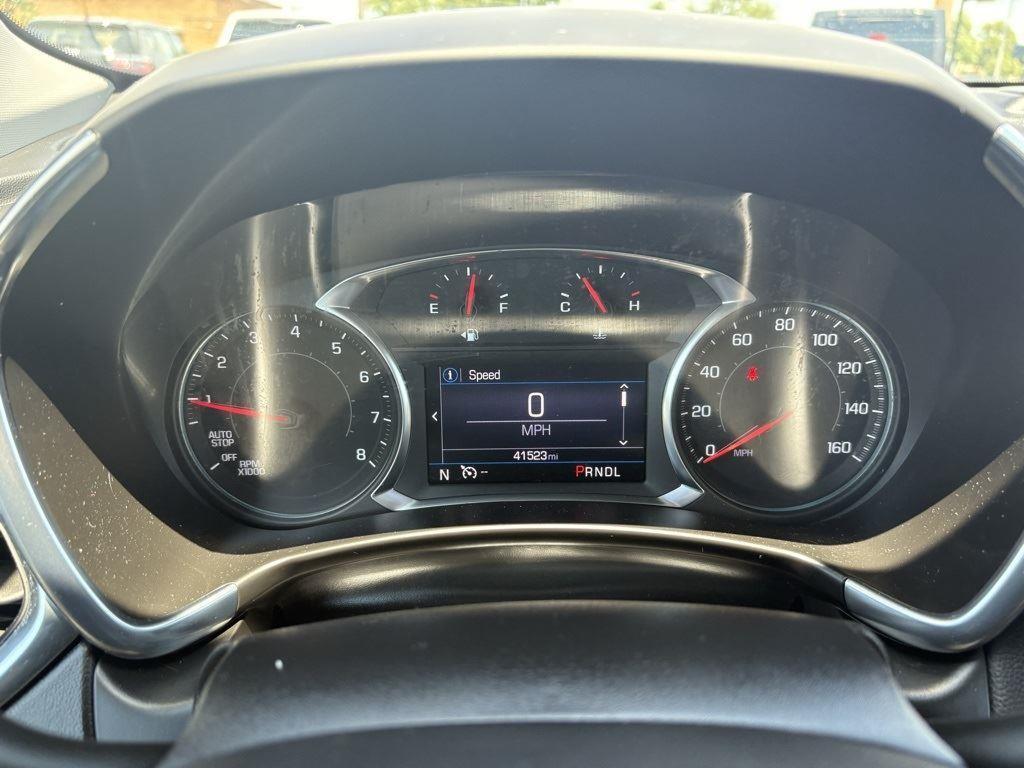 used 2022 Chevrolet Equinox car, priced at $19,000