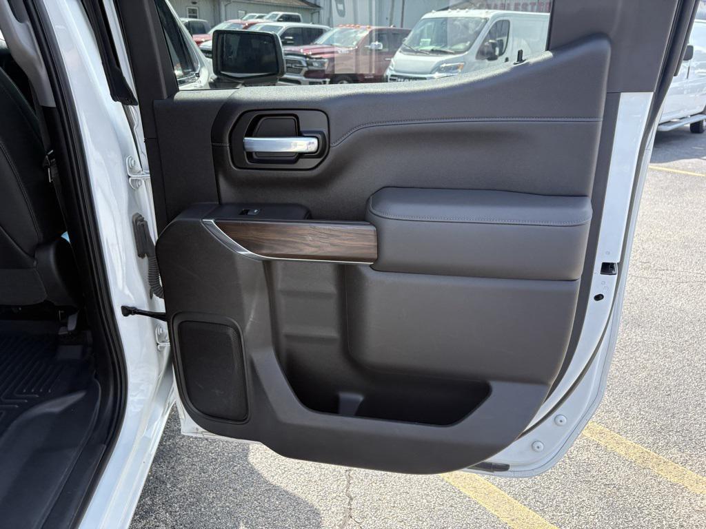 used 2021 GMC Sierra 1500 car, priced at $33,000