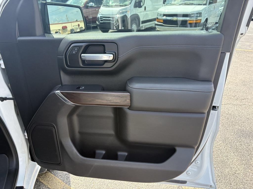 used 2021 GMC Sierra 1500 car, priced at $33,000