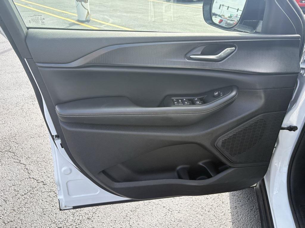 used 2024 Jeep Grand Cherokee L car, priced at $32,500