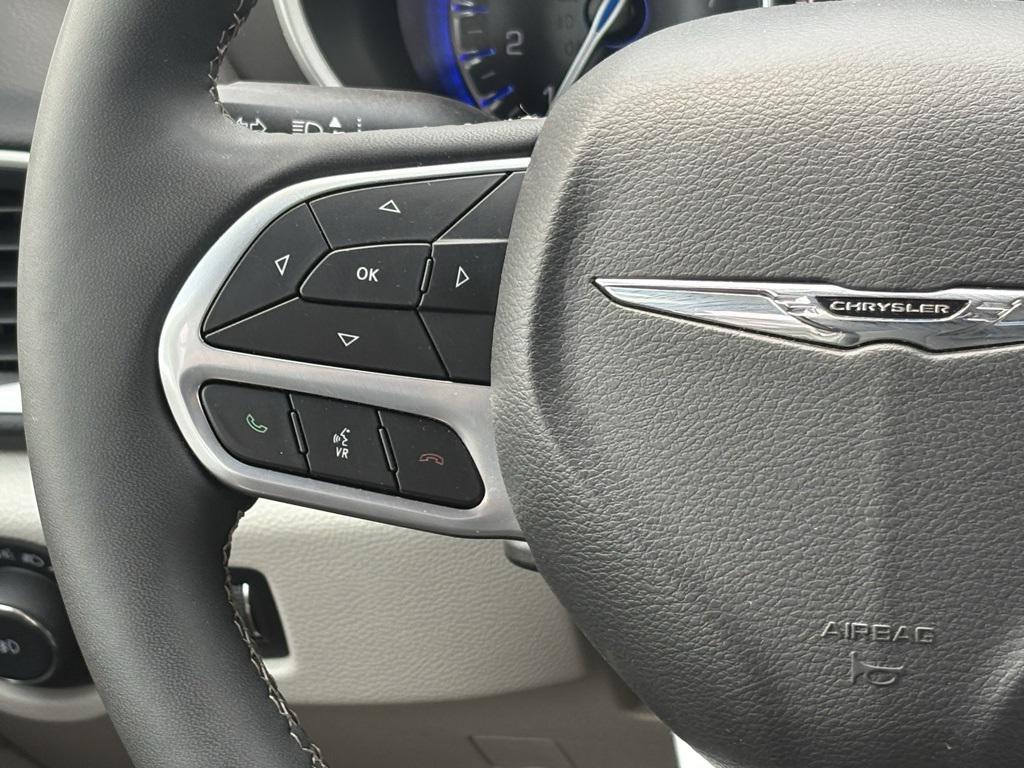 used 2024 Chrysler Pacifica car, priced at $31,300