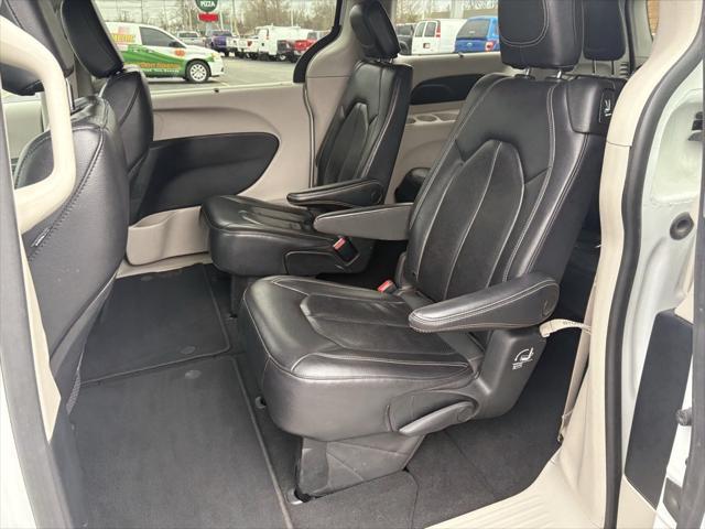 used 2022 Chrysler Pacifica car, priced at $25,001