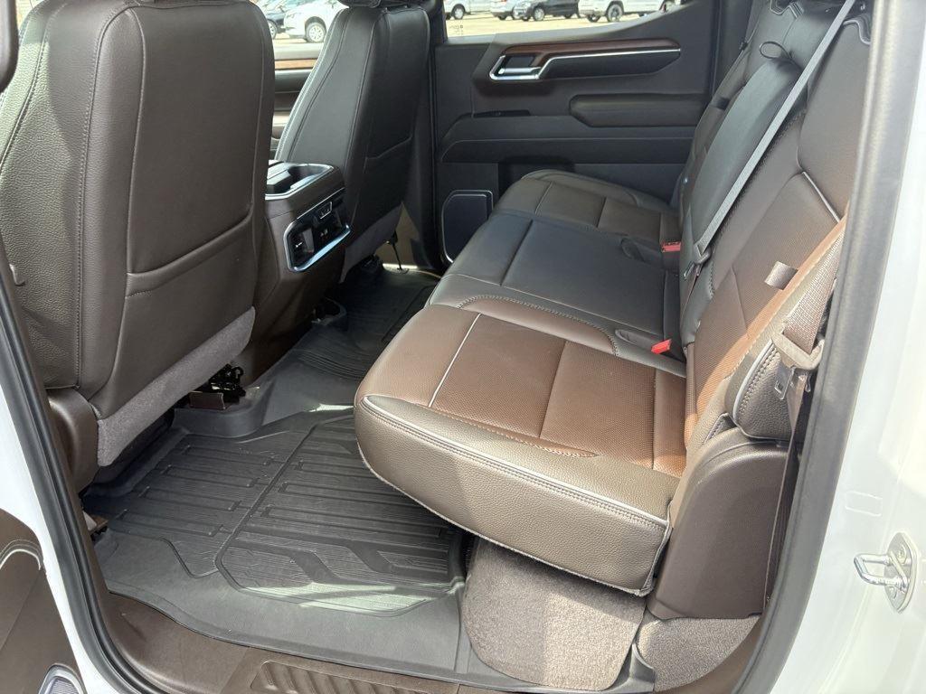 used 2022 GMC Sierra 1500 car, priced at $45,400