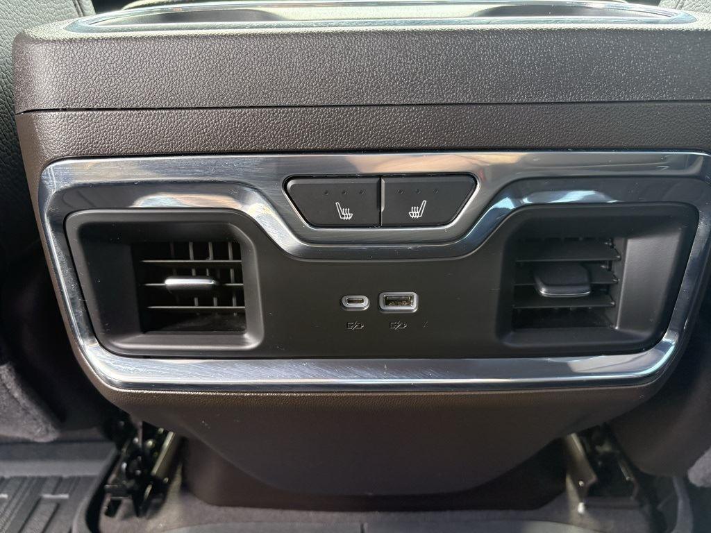 used 2022 GMC Sierra 1500 car, priced at $45,400