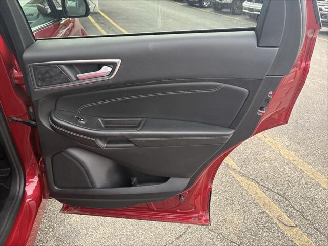 used 2024 Ford Edge car, priced at $32,000