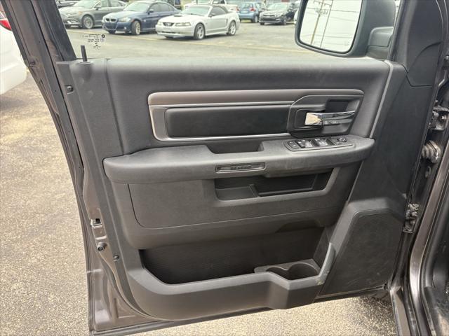 used 2021 Ram 1500 Classic car, priced at $30,000