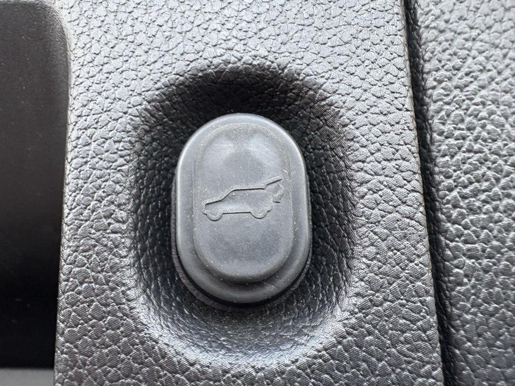 used 2019 GMC Yukon car, priced at $31,500