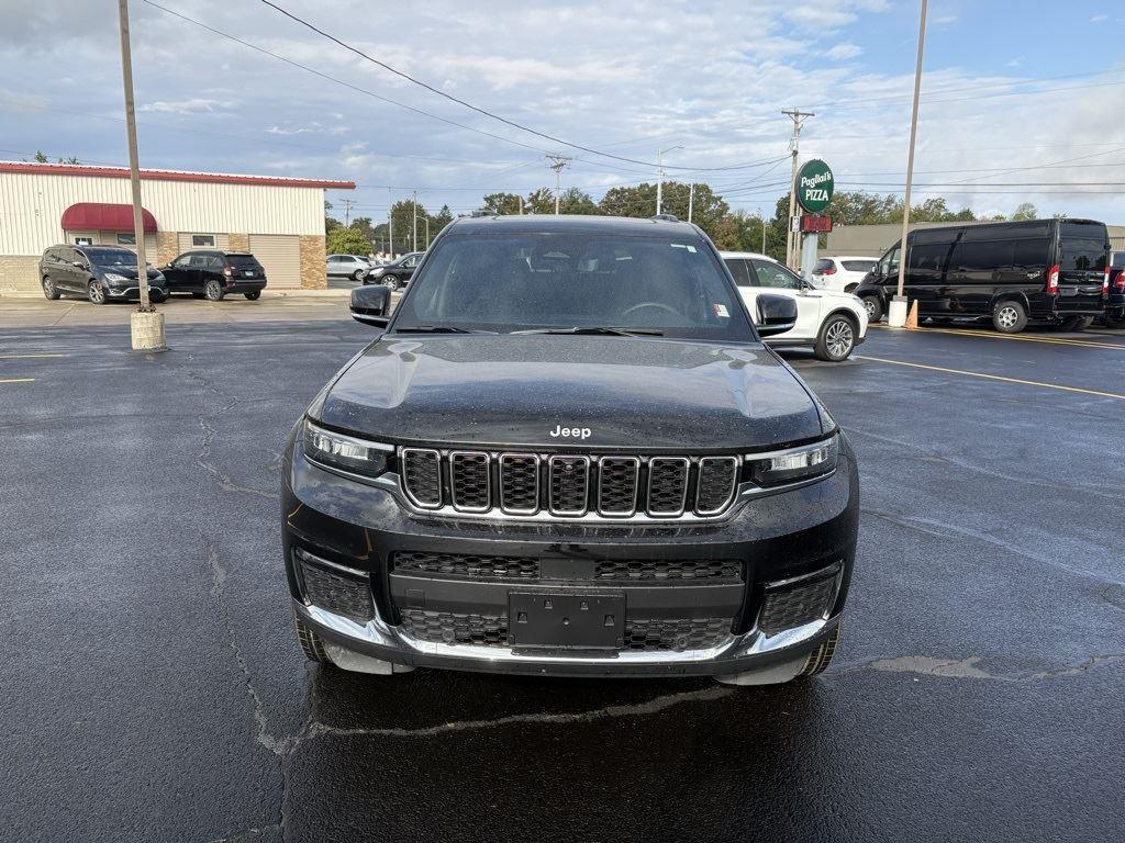 used 2024 Jeep Grand Cherokee L car, priced at $33,400
