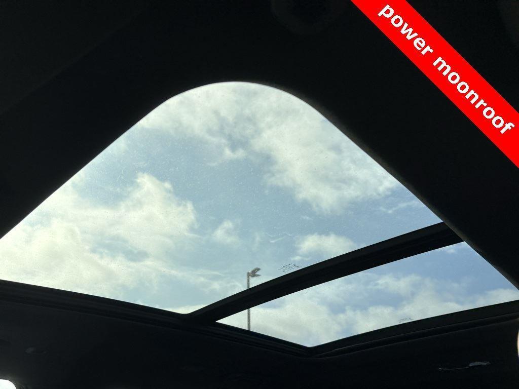 used 2024 Jeep Grand Cherokee L car, priced at $33,400